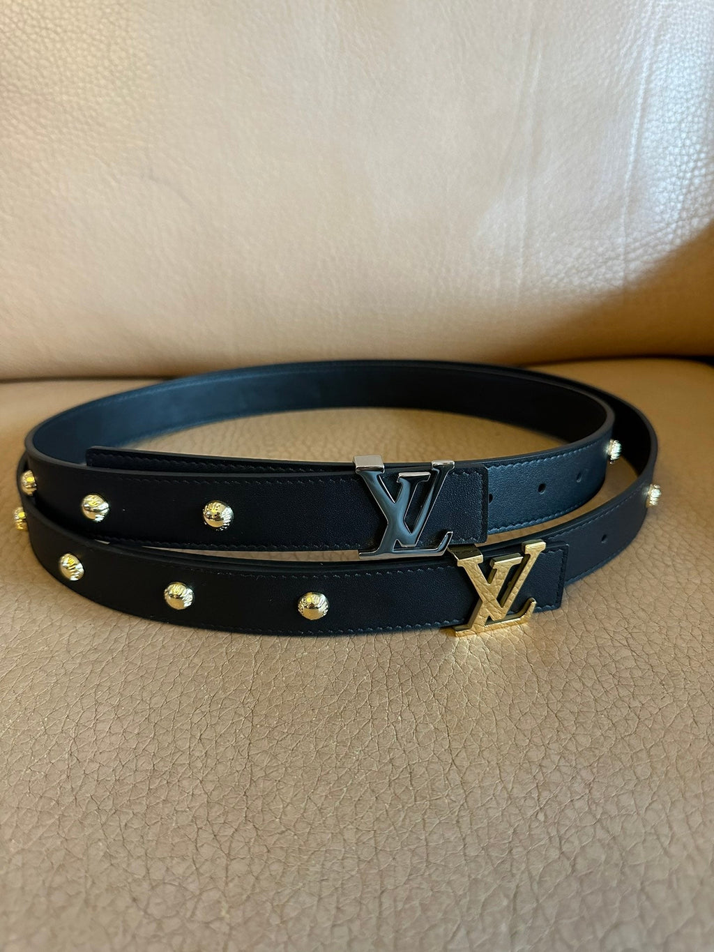 LOUIS VUITTON LV INITIALES STUDS 30 MM REVERSIBLE BELT IN BLACK CALFSKIN GOLD HARDWARE