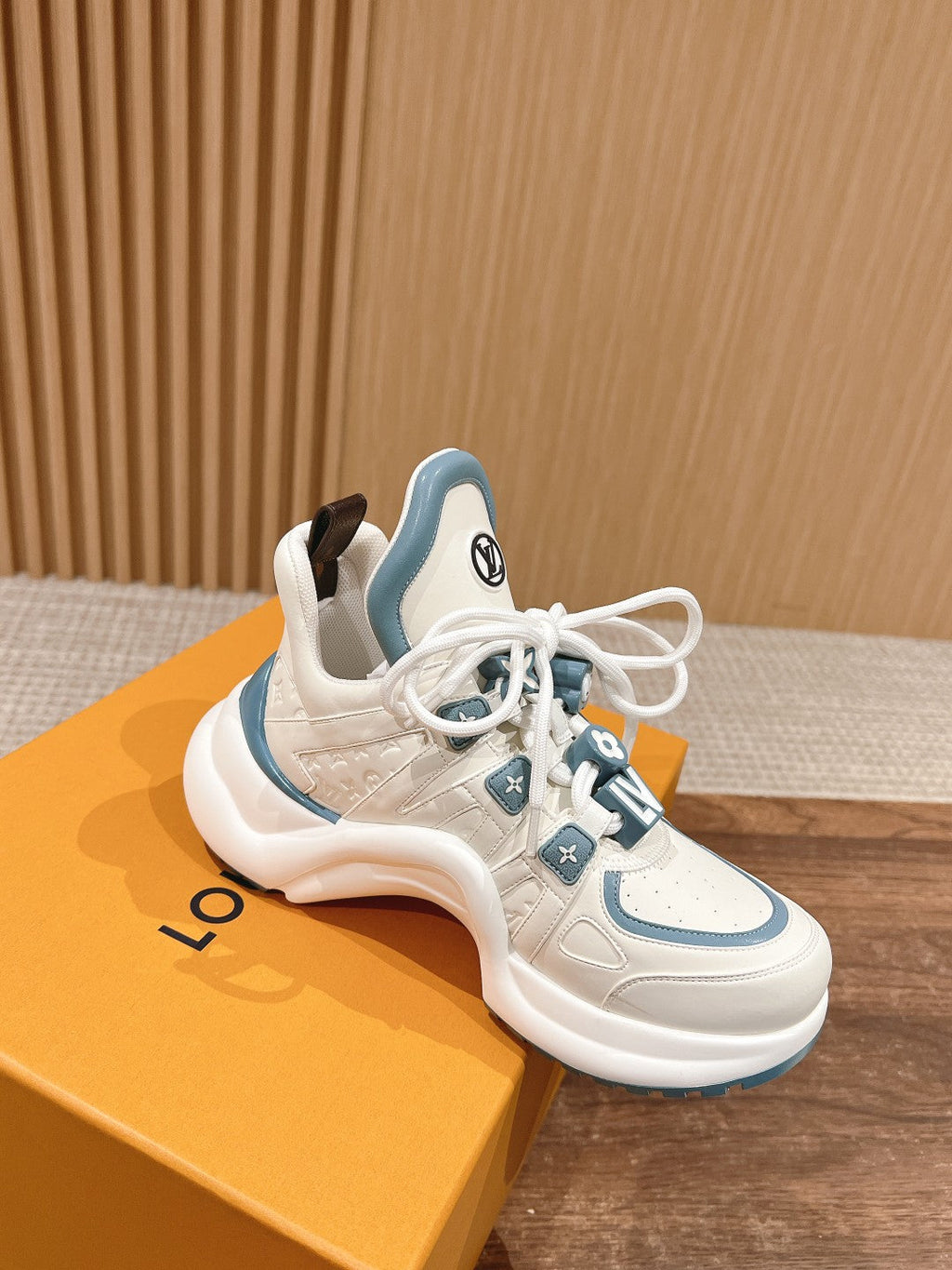 LOUIS VUITTON LV ARCHLIGHT SNEAKER IN WHITE MIX SKY BLUE EMBOSSED CALFSKIN