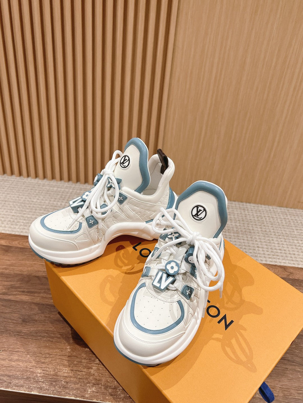 LOUIS VUITTON LV ARCHLIGHT SNEAKER IN WHITE MIX SKY BLUE EMBOSSED CALFSKIN
