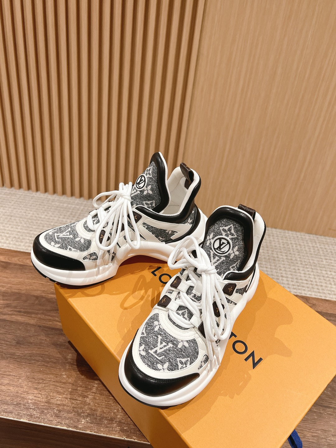 LOUIS VUITTON LV ARCHLIGHT SNEAKER IN WHITE MIX BLACK CALFSKIN AND MONOGRAM DENIM