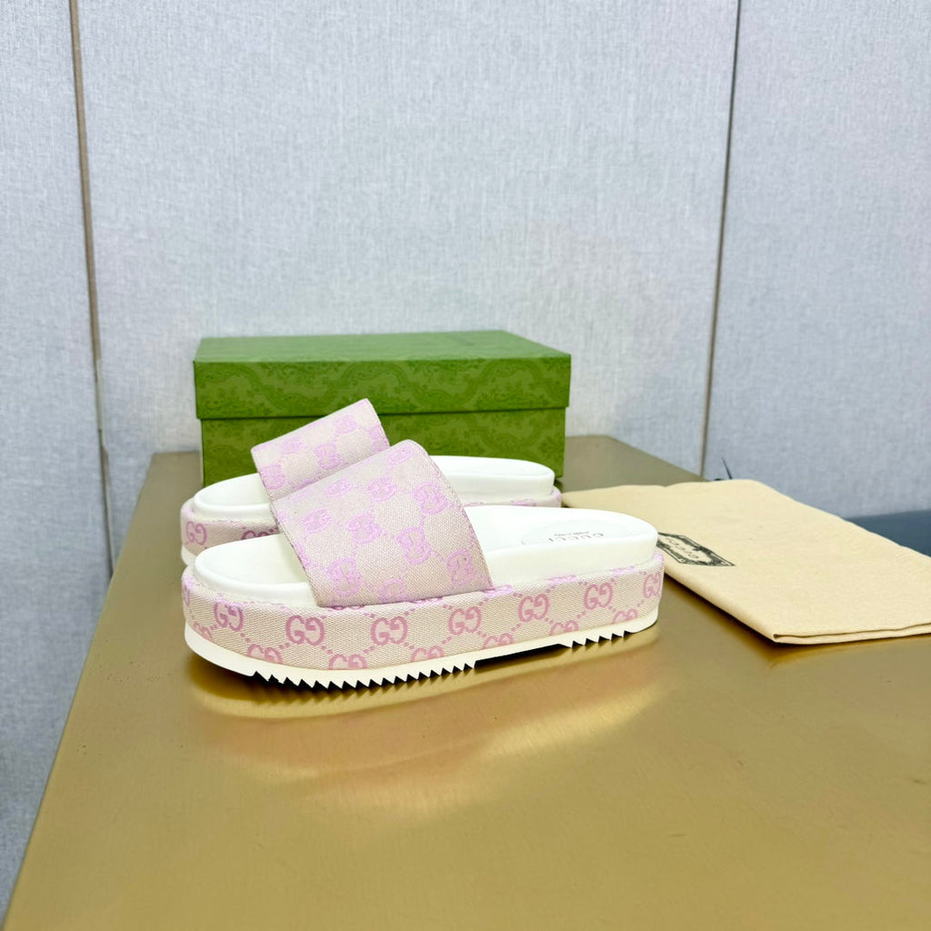GUCCI PLATFORM SLIDE SANDAL PASTEL PINK CANVAS