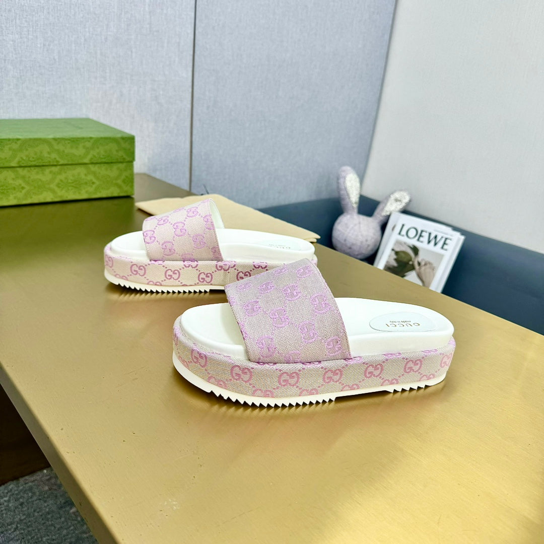 GUCCI PLATFORM SLIDE SANDAL PASTEL PINK CANVAS