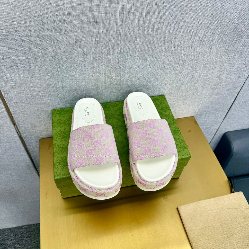 GUCCI PLATFORM SLIDE SANDAL PASTEL PINK CANVAS