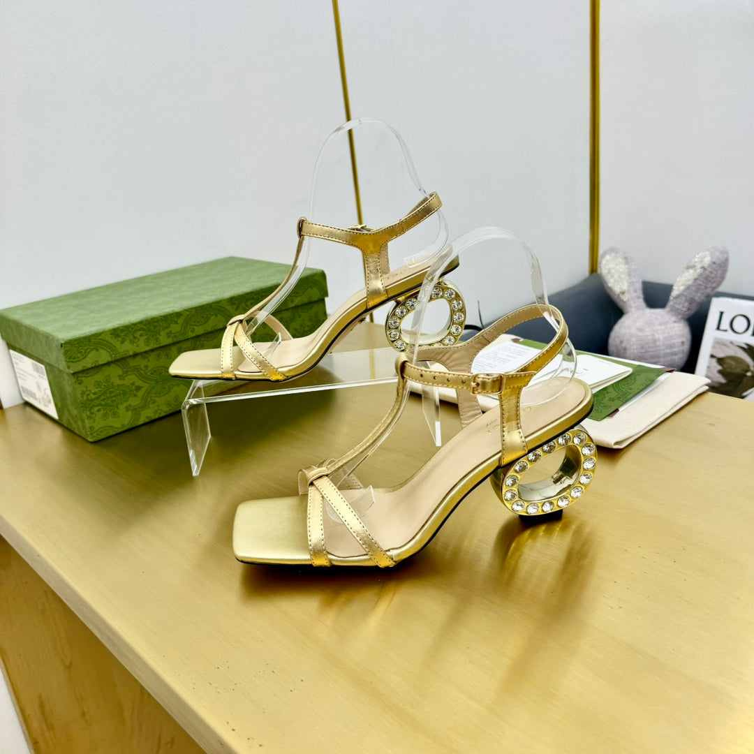 GUCCI MEDIUM-HEEL SANDAL IN GOLD CALFSKIN GOLD HARDWARE WITH RHINSTONES