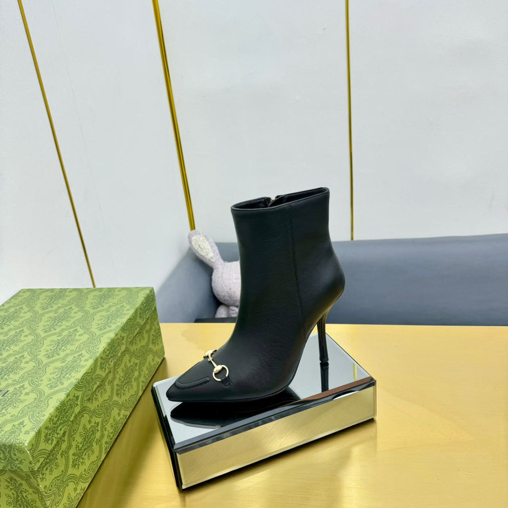 GUCCI HORSEBIT ANKLE BOOT IN BLACK SHEEPSKIN