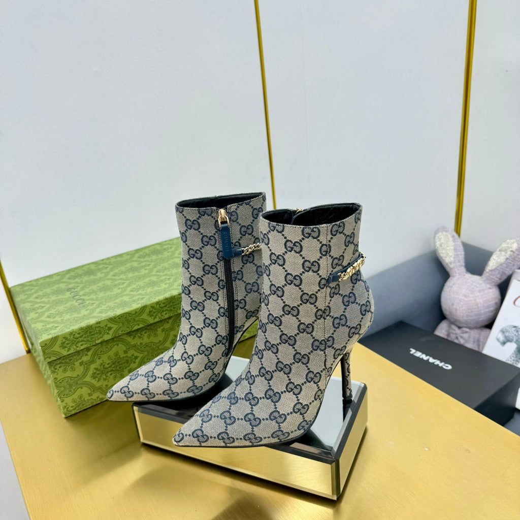 GUCCI SIGNORIA ANKLE BOOT IN PALE GRAY MONOGRAM CANVAS
