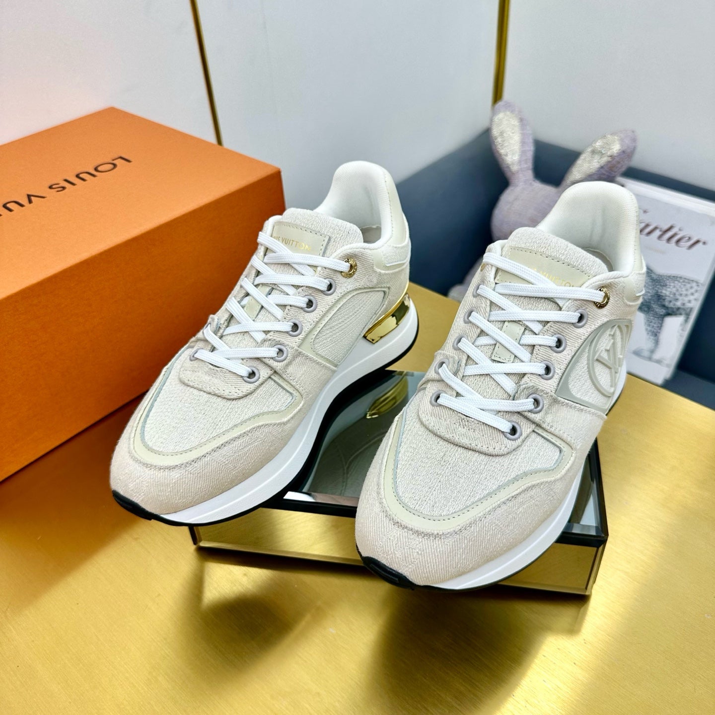LOUIS VUITTON NEO RUN AWAY SNEAKER IN PASTEL GRAY FABRIC
