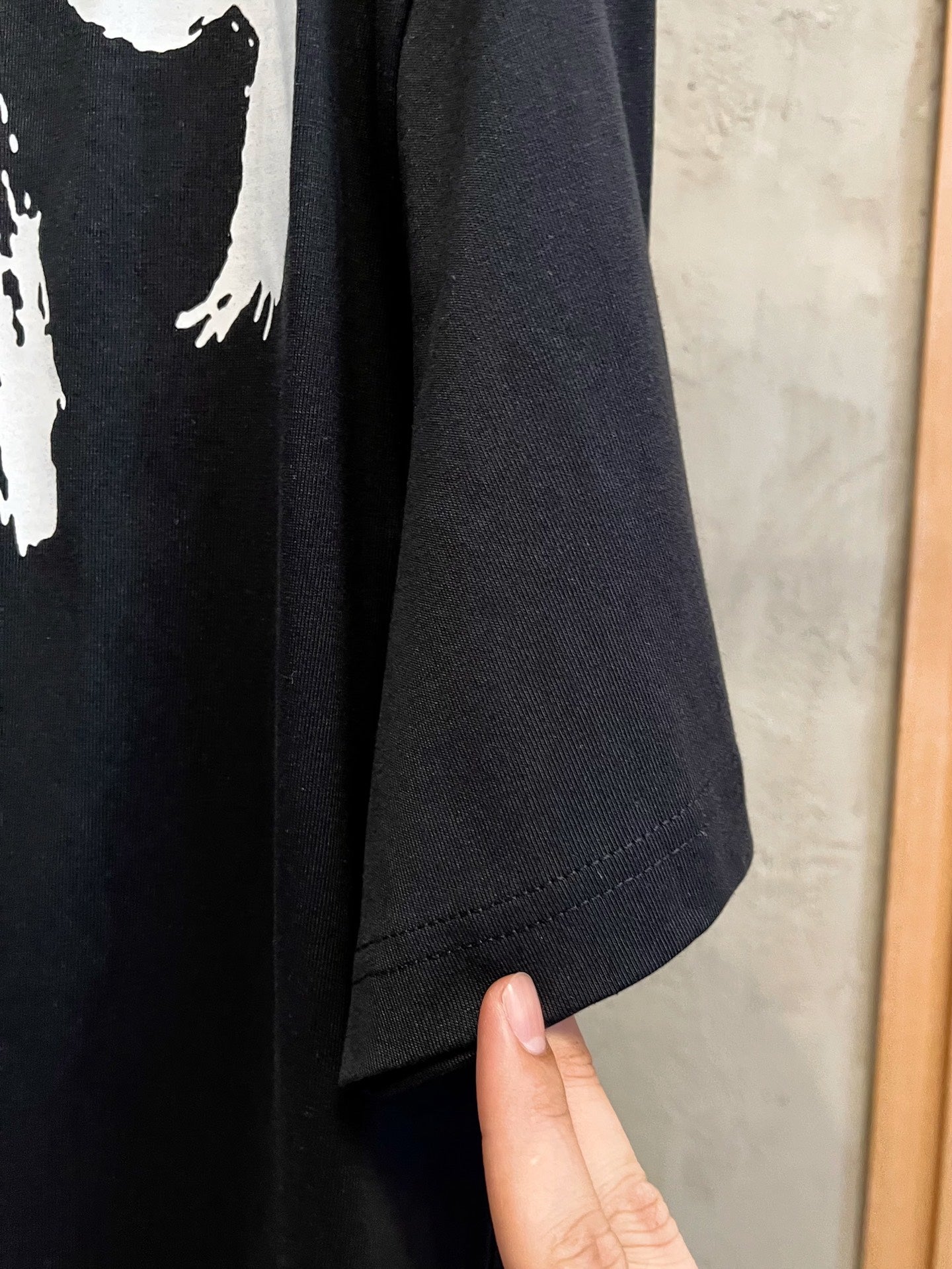 LOUIS VUITTON LV T-SHIRT IN BLACK COTTON 238860
