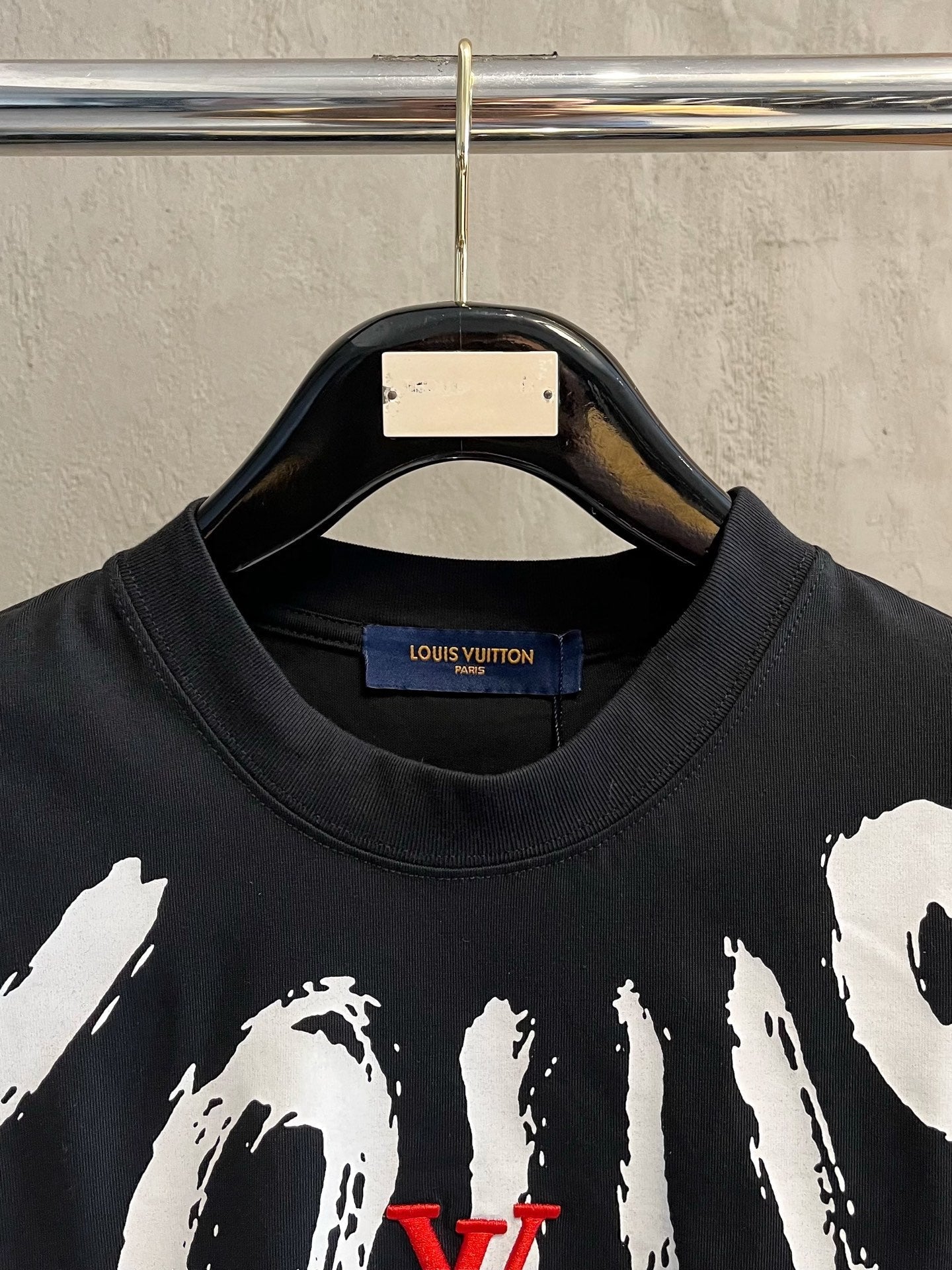 LOUIS VUITTON LV T-SHIRT IN BLACK COTTON 238860