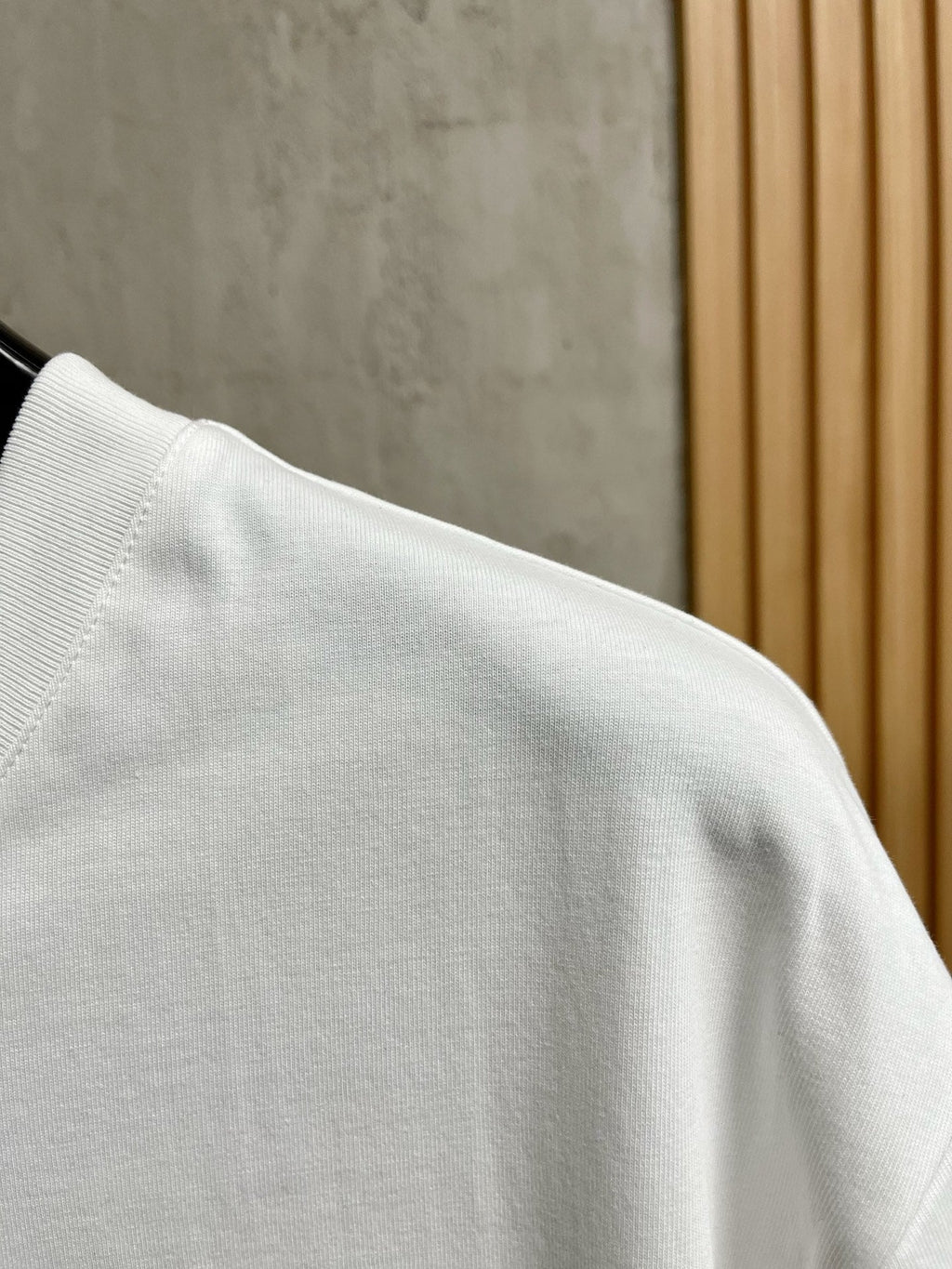 LOUIS VUITTON LV T-SHIRT IN WHITE COTTON 238863