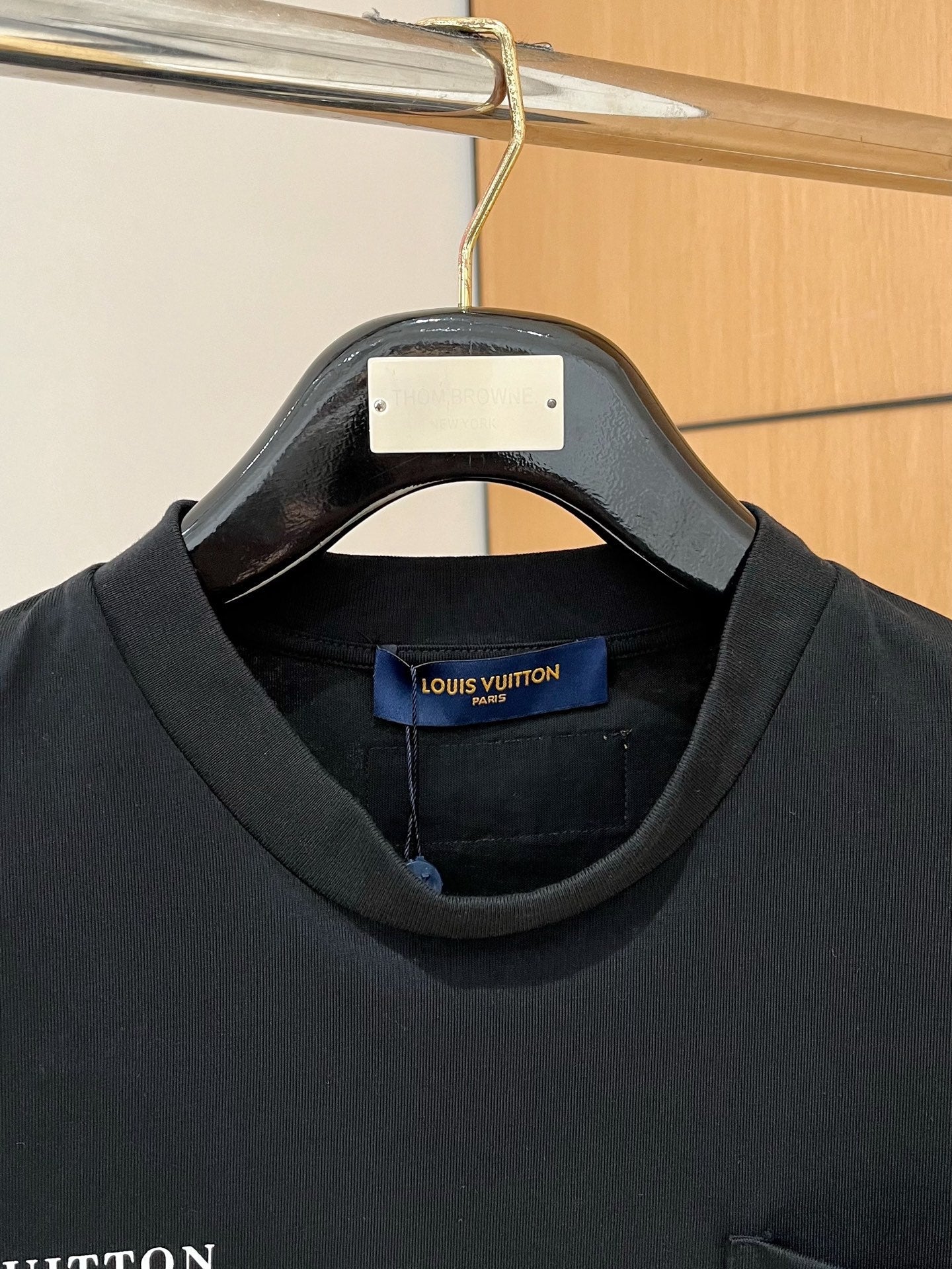 LOUIS VUITTON LV BLACK COTTON T-SHIRT 238868
