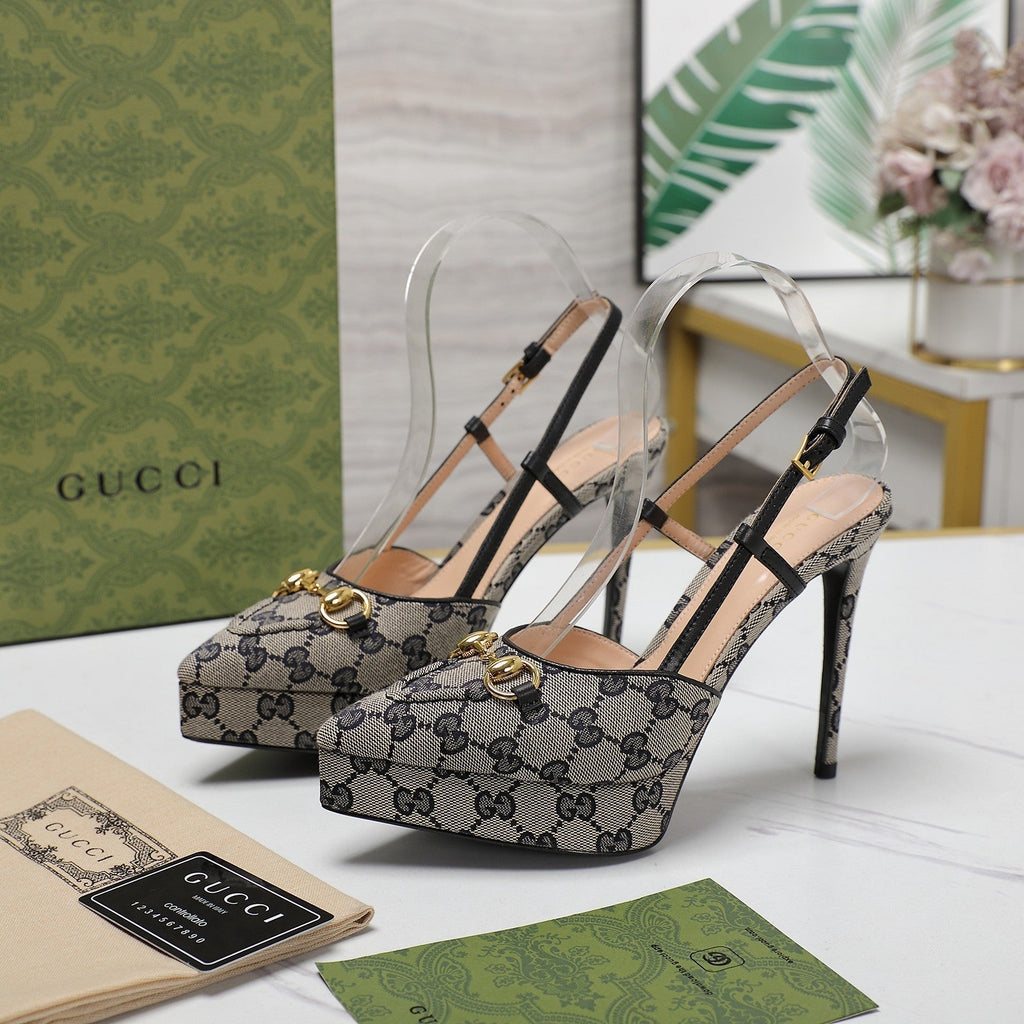 GUCCI Valentino High heels Black