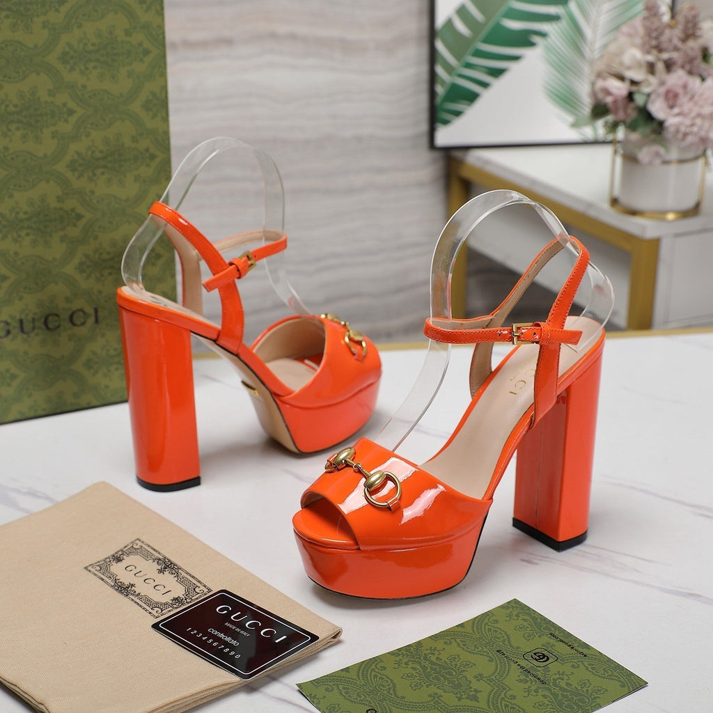 GUCCI Sandales Cuir Noir Orange