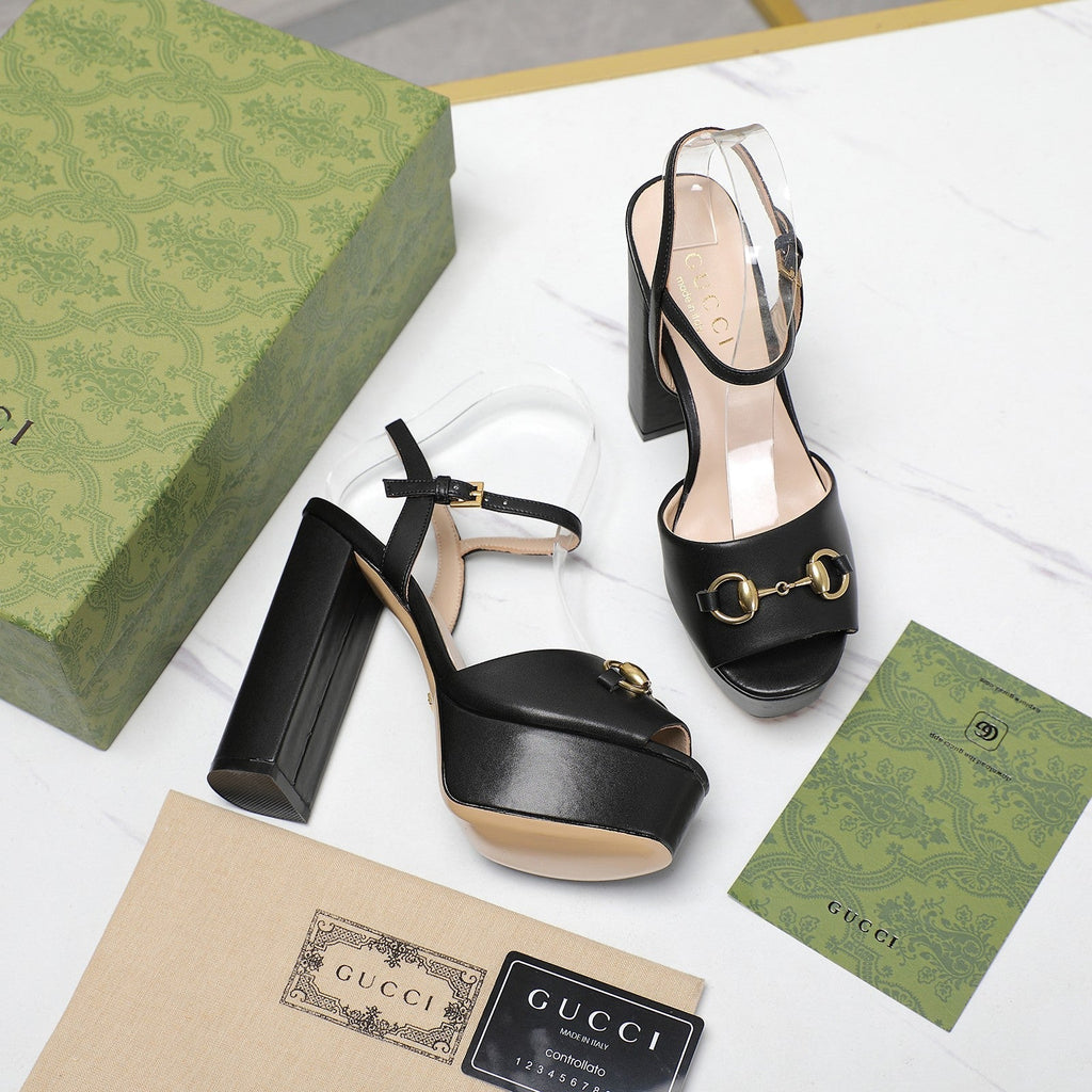 GUCCI Sandales Cuir Noir Black