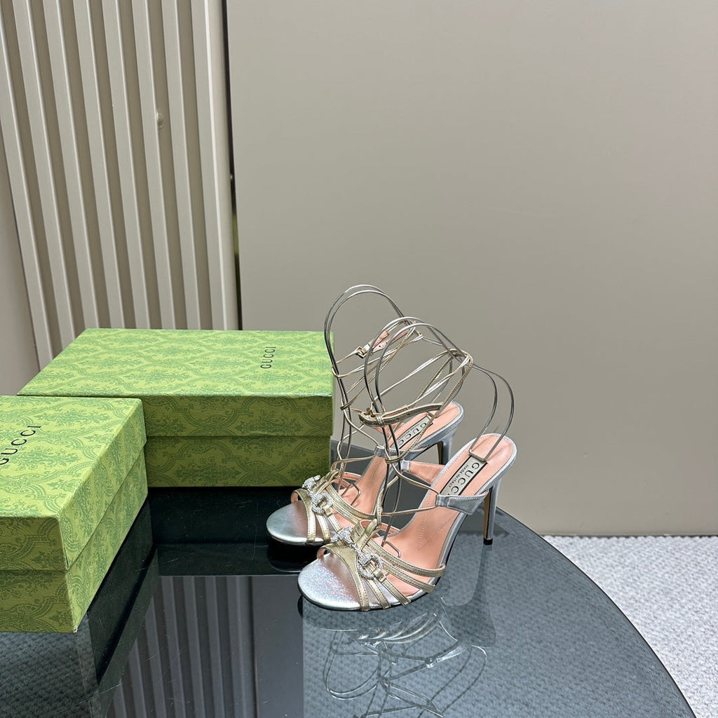 GUCCI CRYSTAL HORSEBIT STRAPPY SANDAL 10.5CM IN PASTEL YELLOW PATENT LEATHER