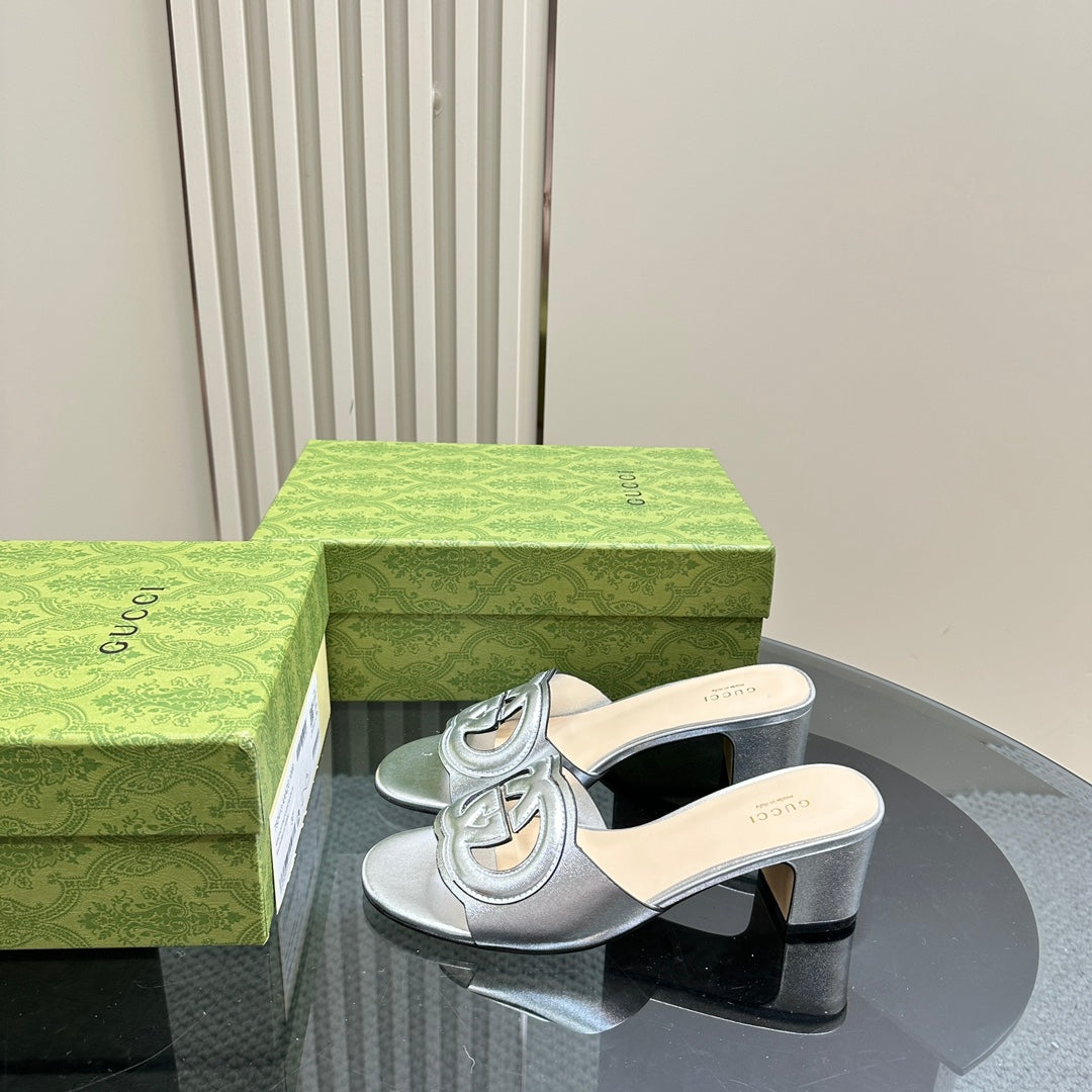GUCCI MID-HEEL 5 CM MULE IN SILVER CALFSKIN