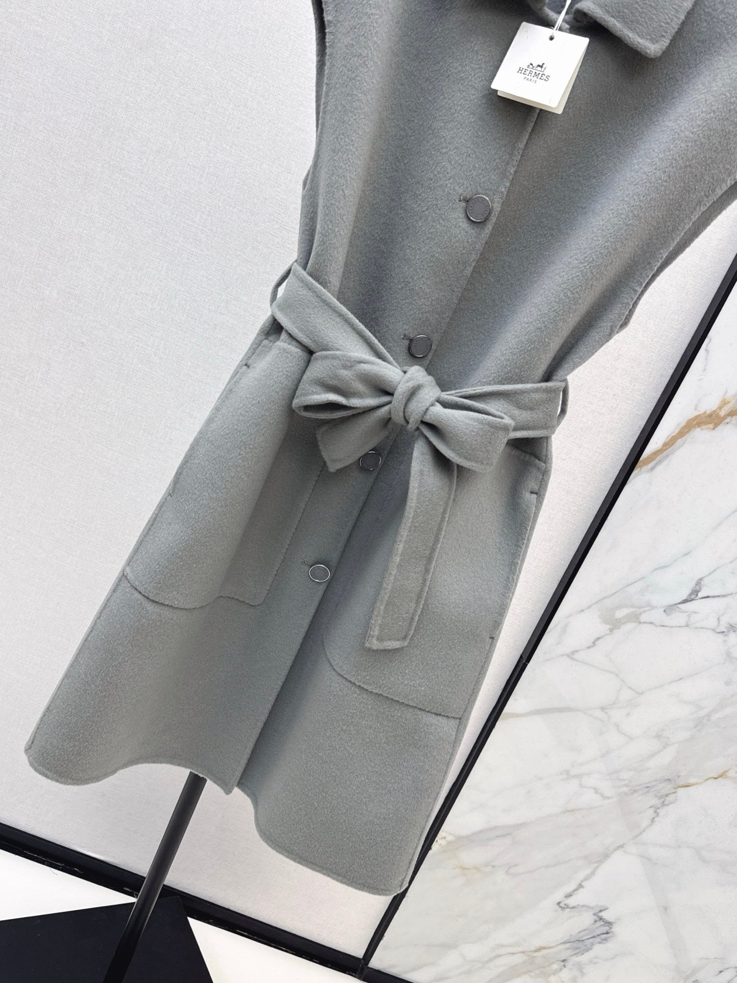 HERMES HERMES 25S SLEEVELESS WOOL VEST COAT WITH BOW BELT 96700