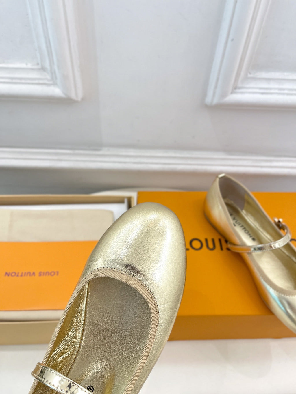 LOUIS VUITTON LV WOMEN ROMY FLAT BALLERINA IN GOLDEN METALLIC LAMBSKIN