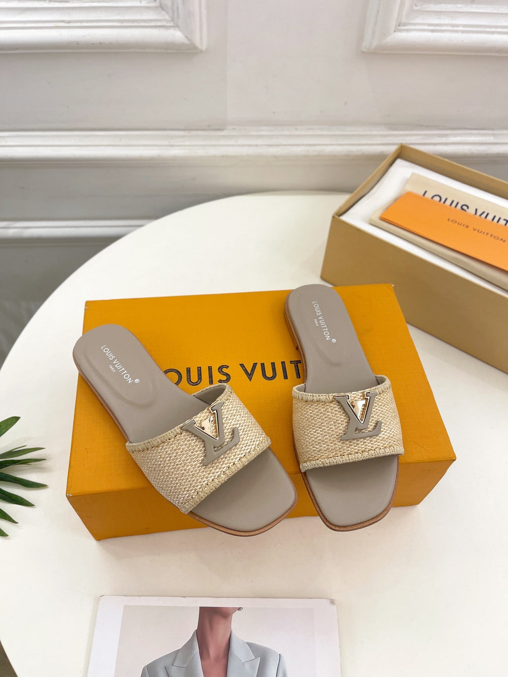 LOUIS VUITTON LV WOMEN CAPRI FLAT MULES IN TAN BROWN LEATHER AND RAFFIA