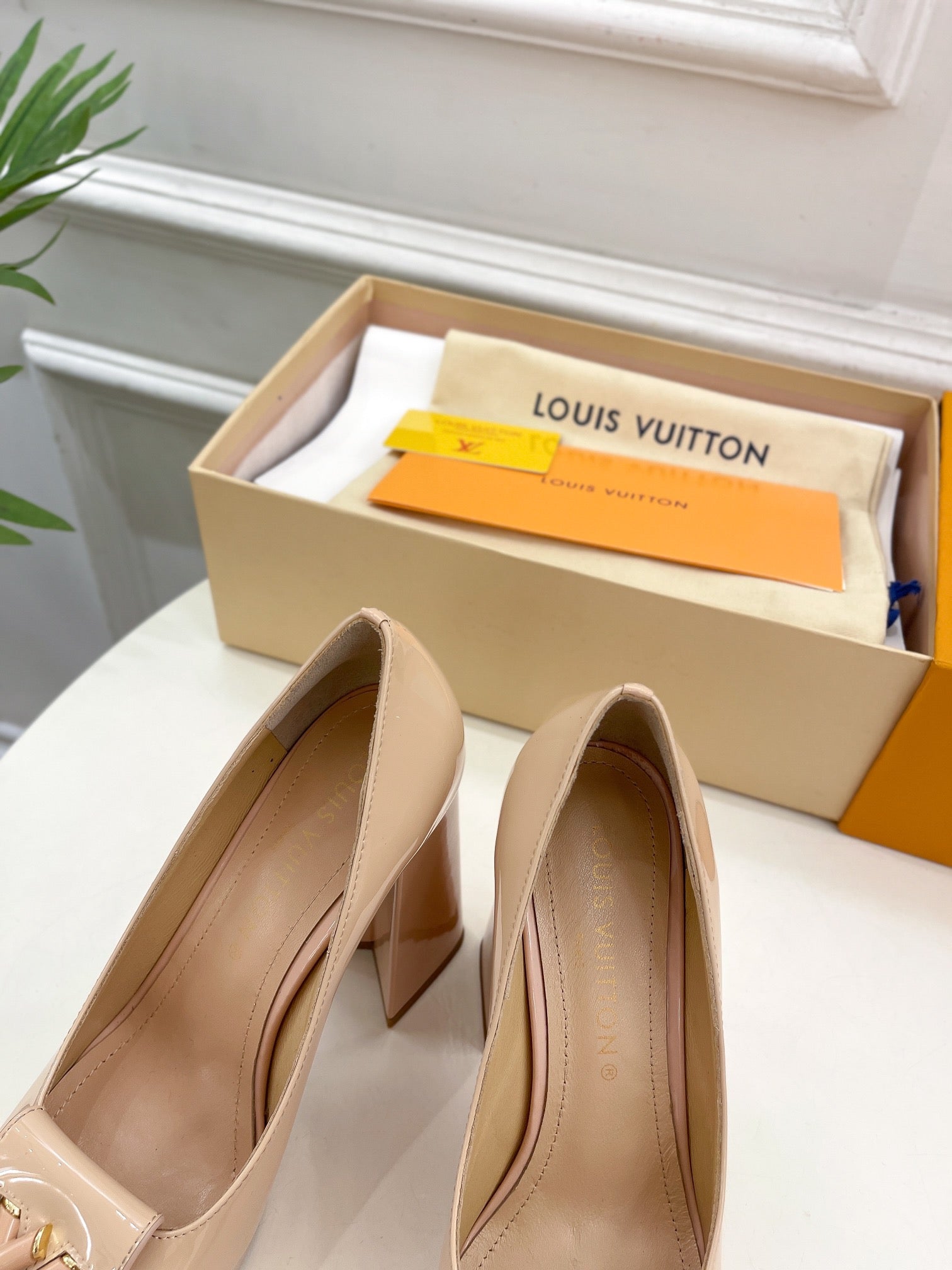LOUIS VUITTON SHAKE MARY JANE HIGH HEEL 12 CM IN BISQUE BEIGE CALFSKIN