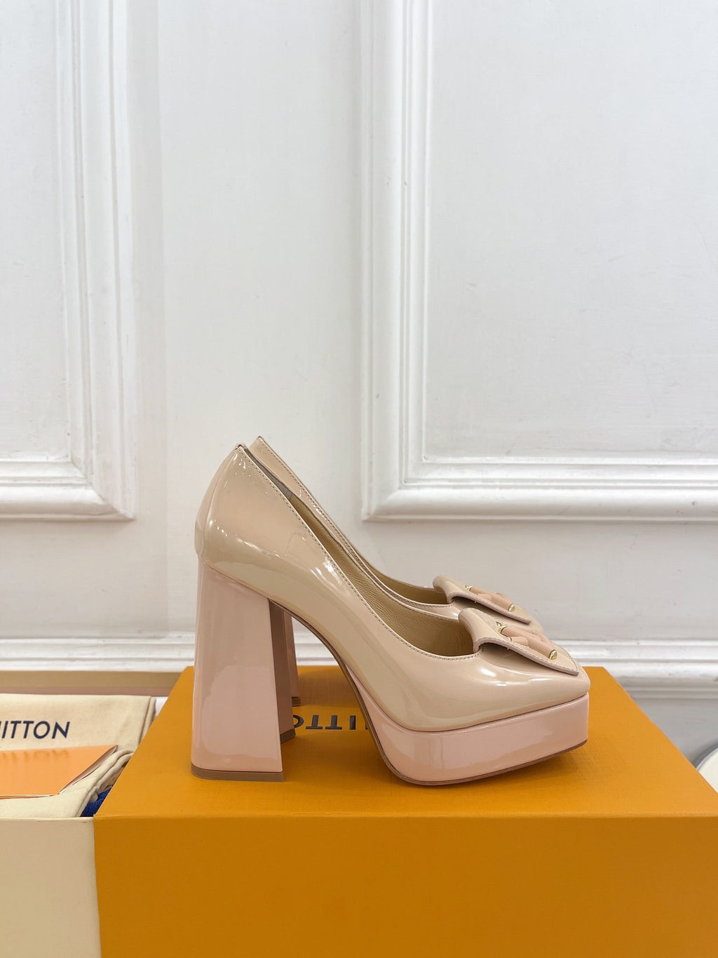 LOUIS VUITTON SHAKE MARY JANE HIGH HEEL 12 CM IN BISQUE BEIGE CALFSKIN