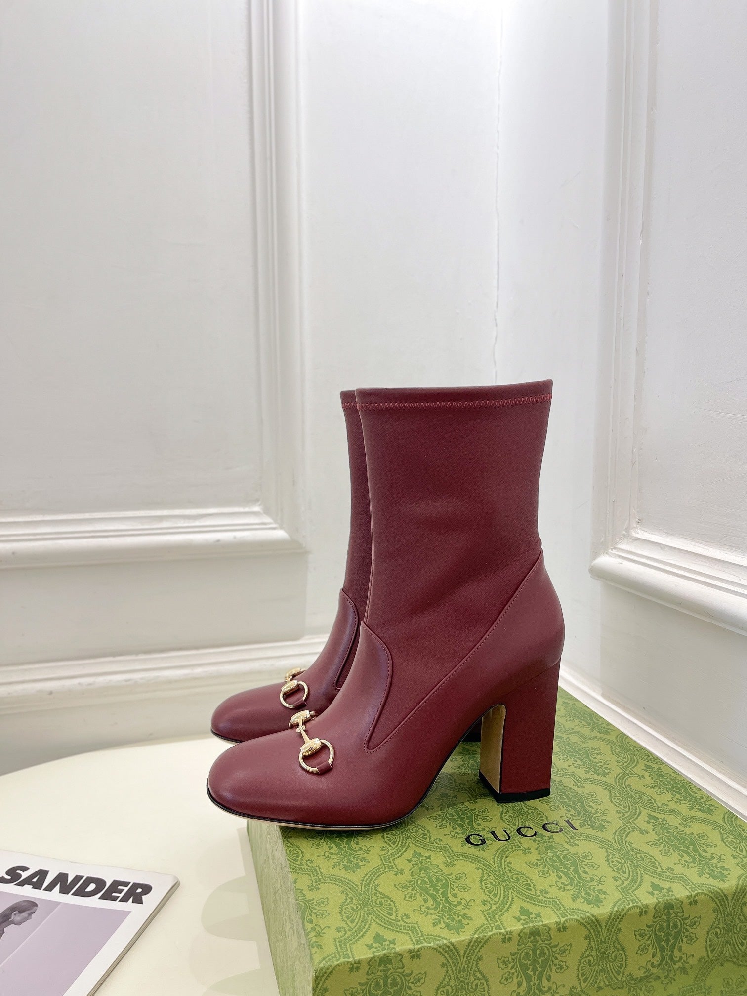 GUCCI HORSEBIT ANKLE BOOTS 9.5CM IN BURGUNDY RED SHEEPSKIN