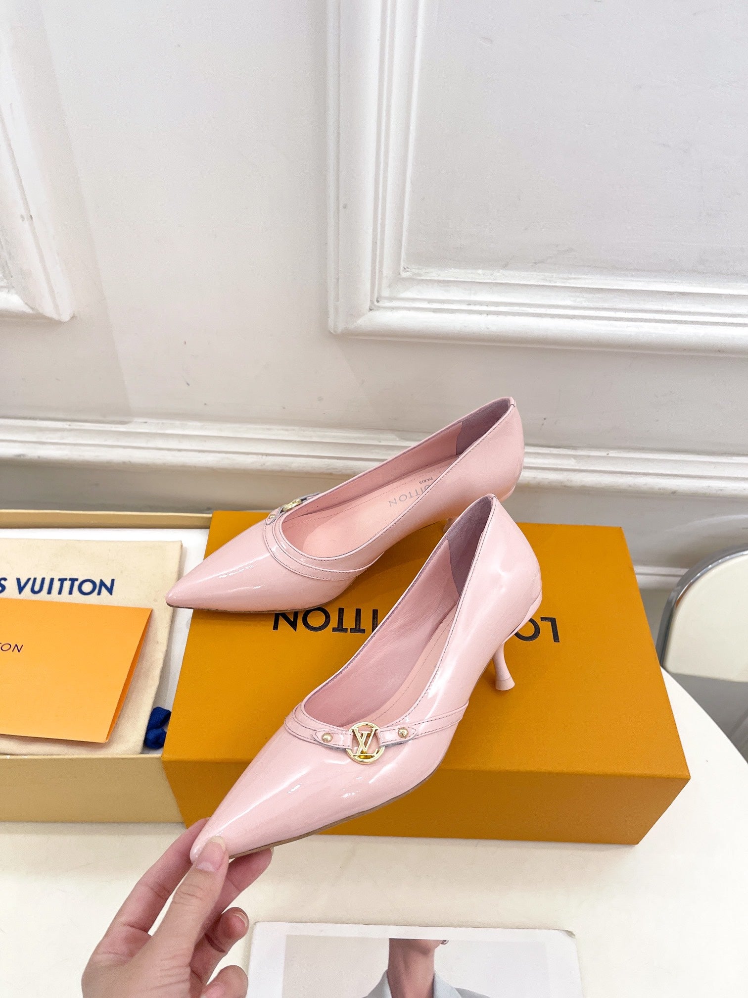 LOUIS VUITTON 6AM HIGH PUMP 5 CM IN BABY PINK CALFSKIN