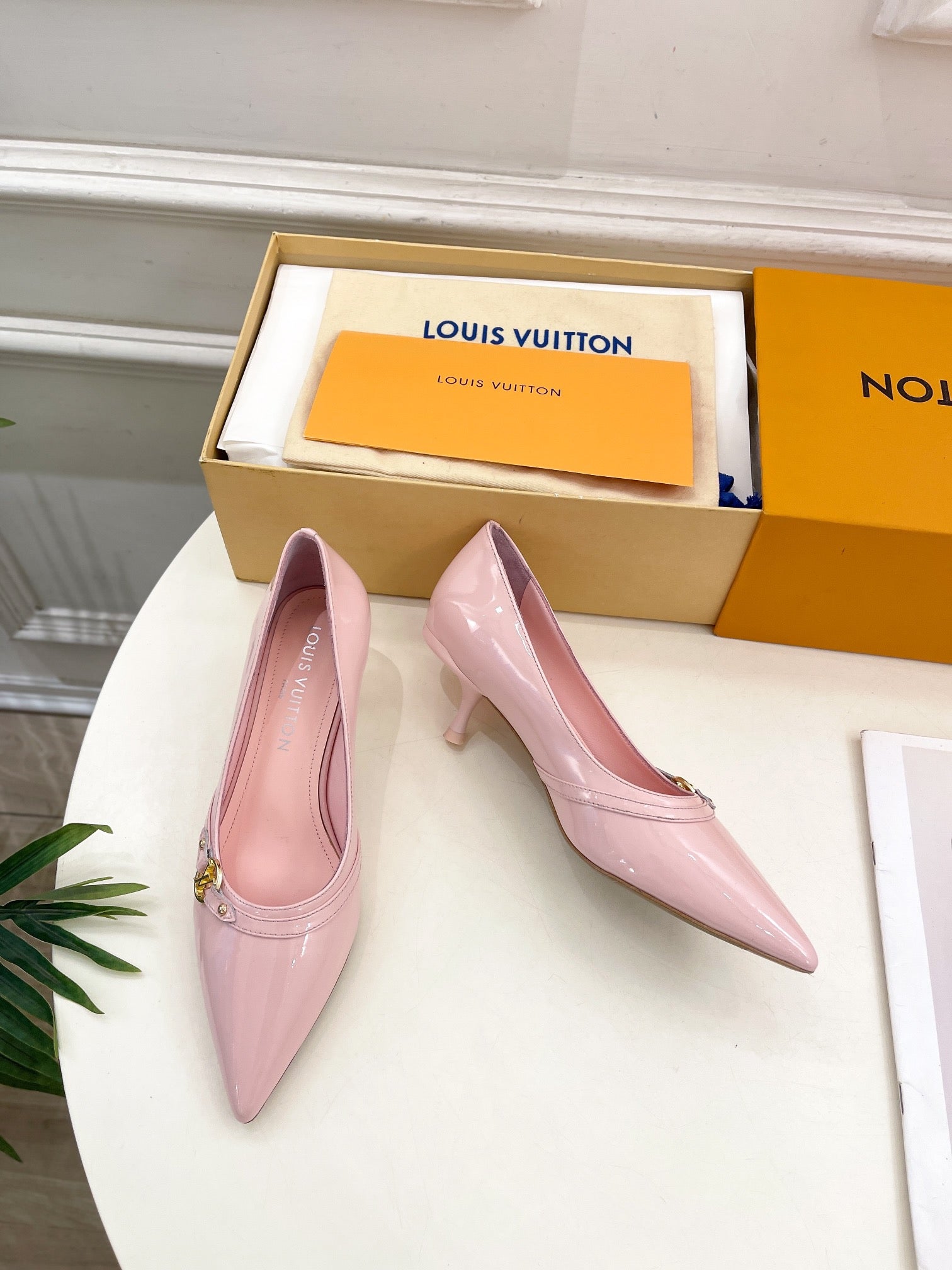 LOUIS VUITTON 6AM HIGH PUMP 5 CM IN BABY PINK CALFSKIN