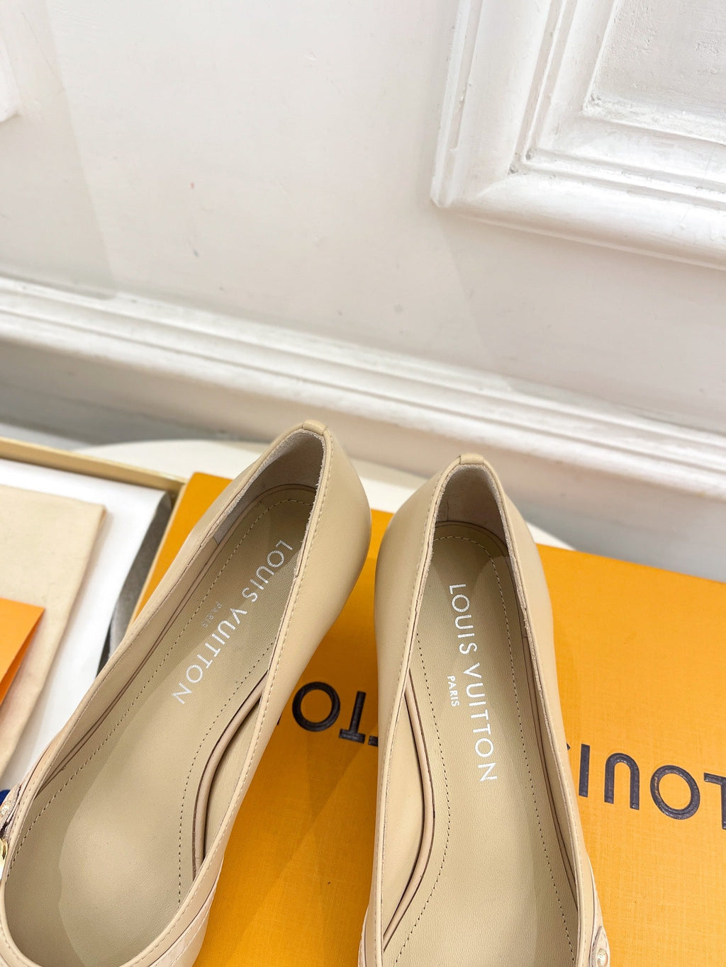 LOUIS VUITTON 6AM HIGH PUMP 5 CM IN BISQUE BEIGE CALFSKIN
