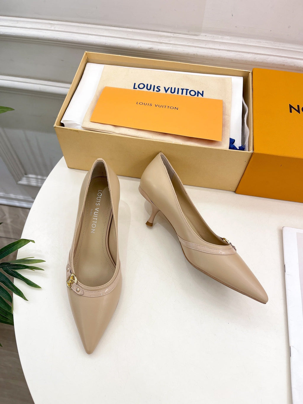 LOUIS VUITTON 6AM HIGH PUMP 5 CM IN BISQUE BEIGE CALFSKIN