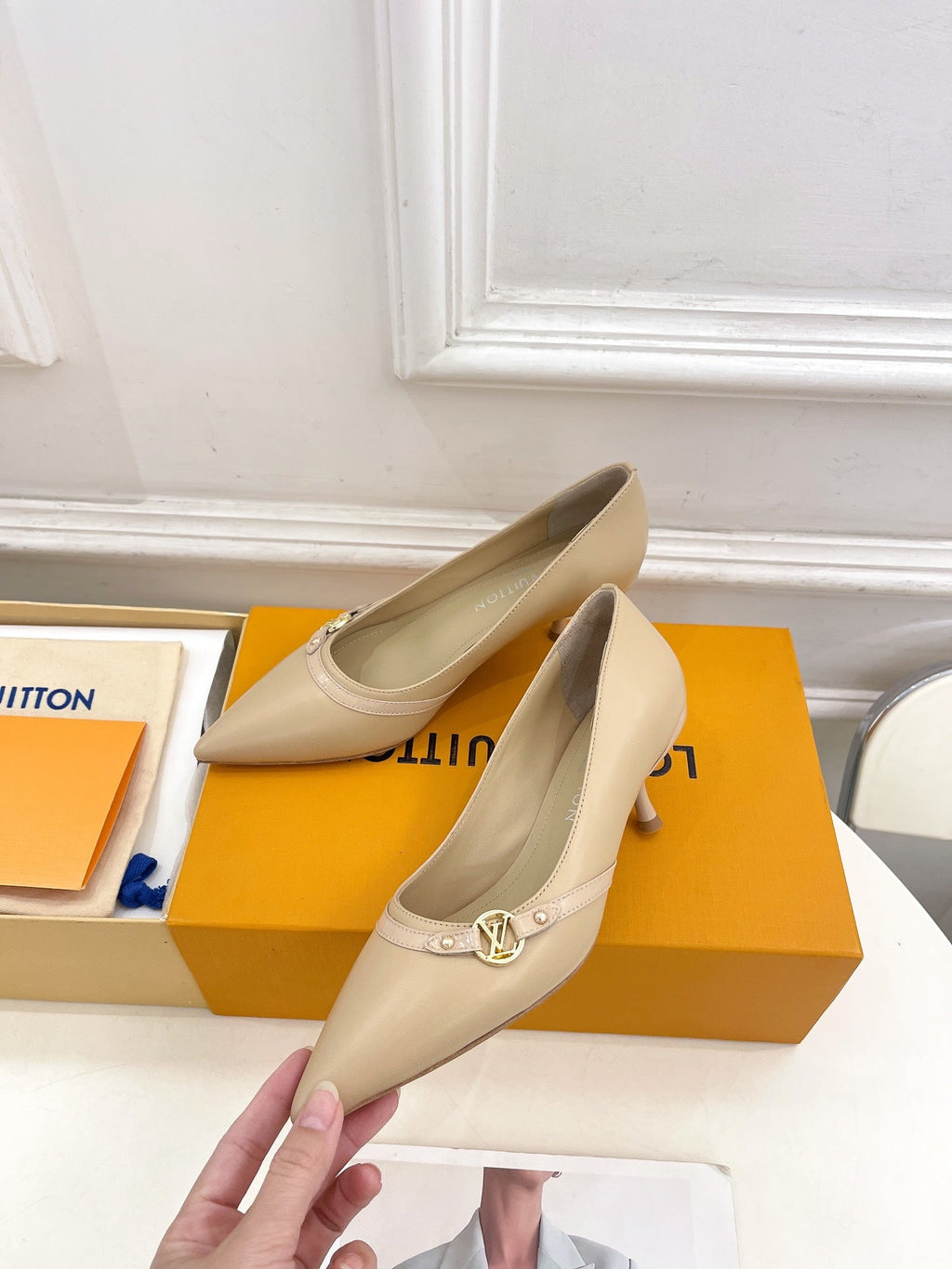 LOUIS VUITTON 6AM HIGH PUMP 5 CM IN BISQUE BEIGE CALFSKIN