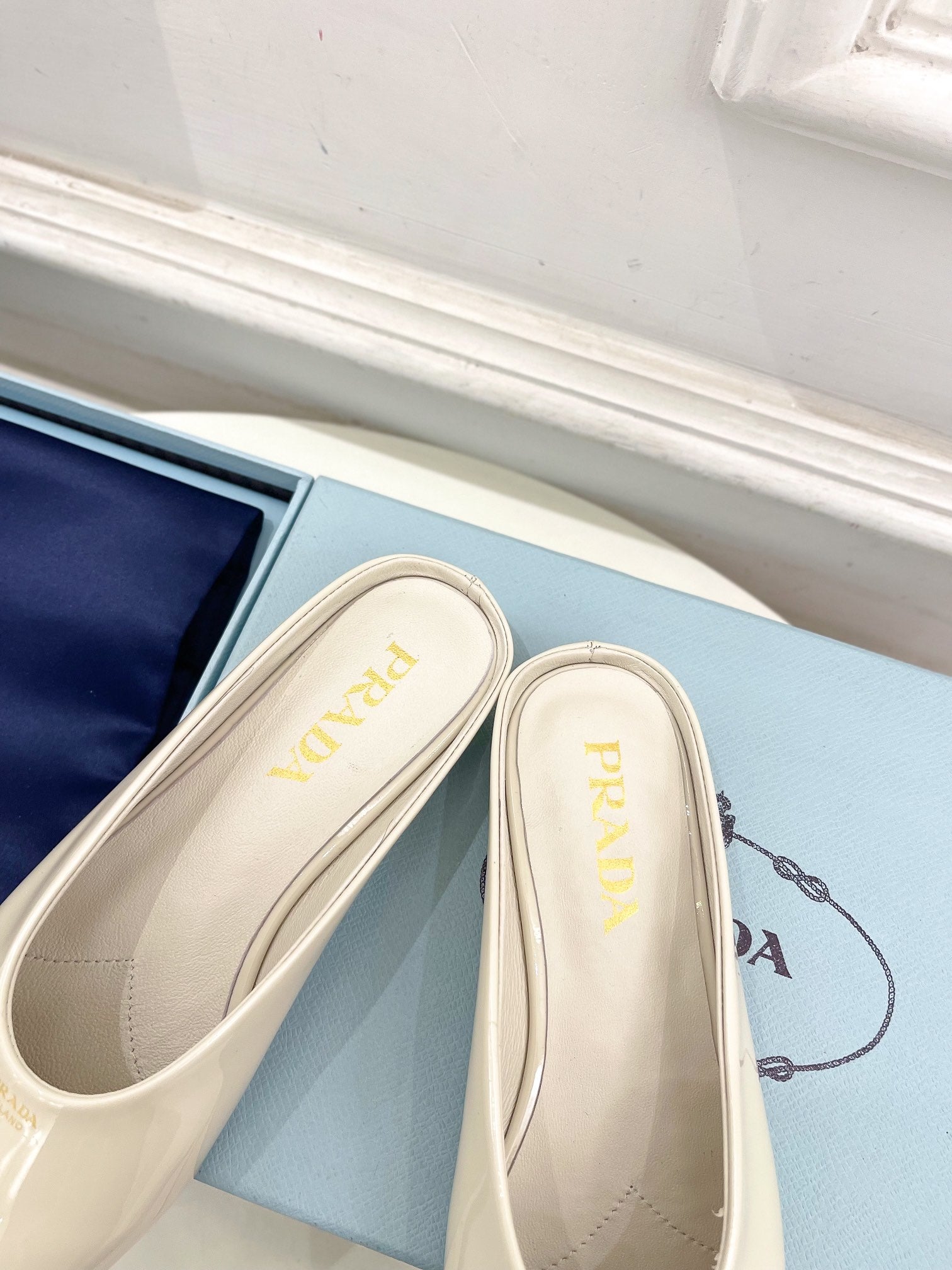 PRADA MULES SQUARE TOE IN WHITE SHINY CALFSKIN